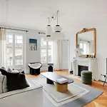 Lovely Flat in Saint Germain des près